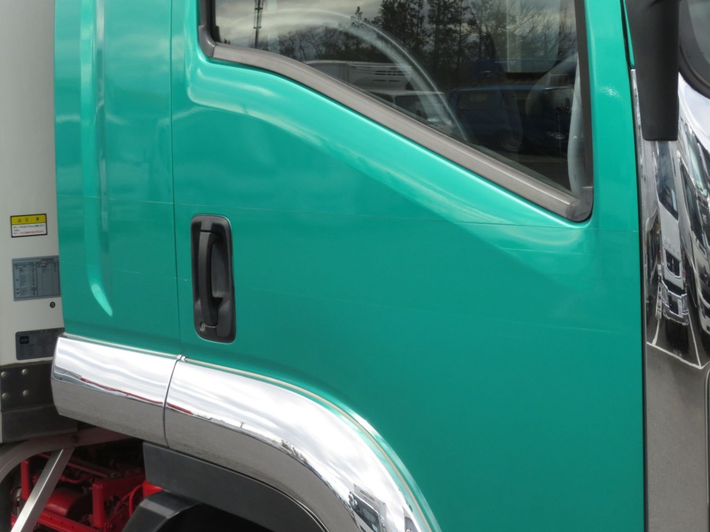 いすゞ フォワード 2PG-FRR90T2(2WD)の写真32