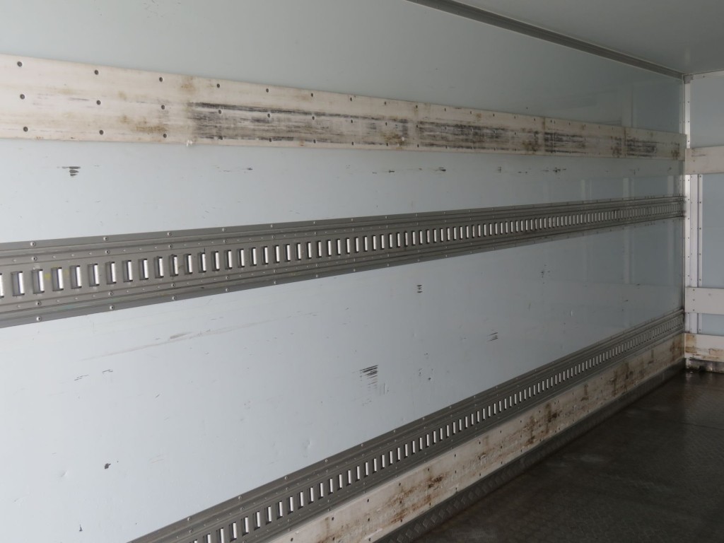 いすゞ フォワード 2PG-FRR90T2(2WD)の写真38