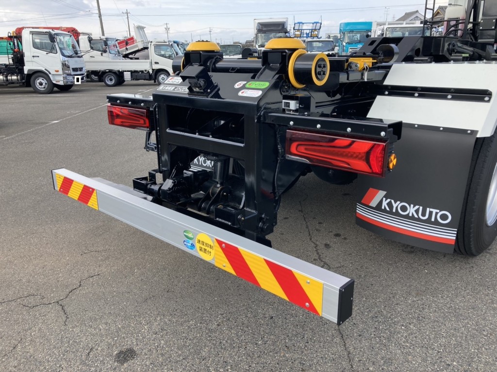 リア周りの状態です。|三菱 スーパーグレート 2PG-FV80VYの写真30