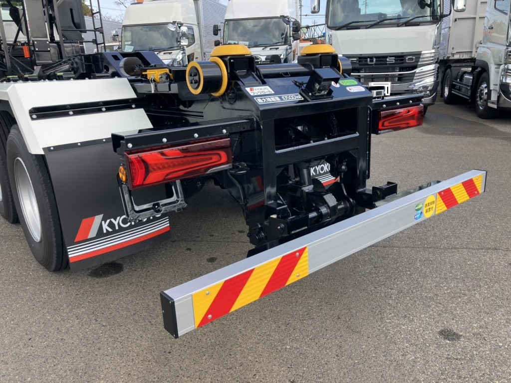 リア周りの状態です。|三菱 スーパーグレート 2PG-FV80VYの写真31