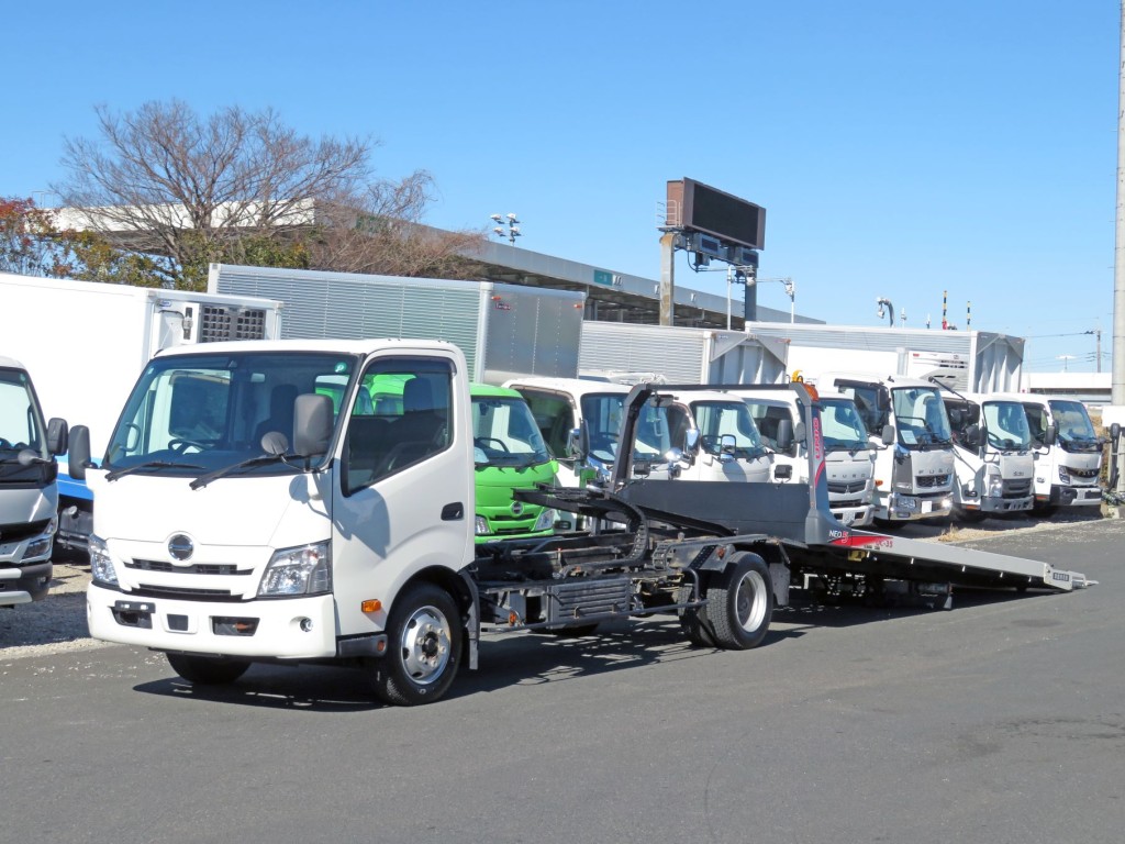 日野 デュトロ 2RG-XZU722M(2WD)の写真1