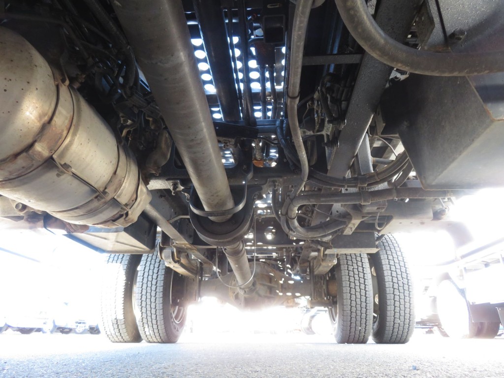下廻りの状態です。|日野 デュトロ 2RG-XZU722M(2WD)の写真34