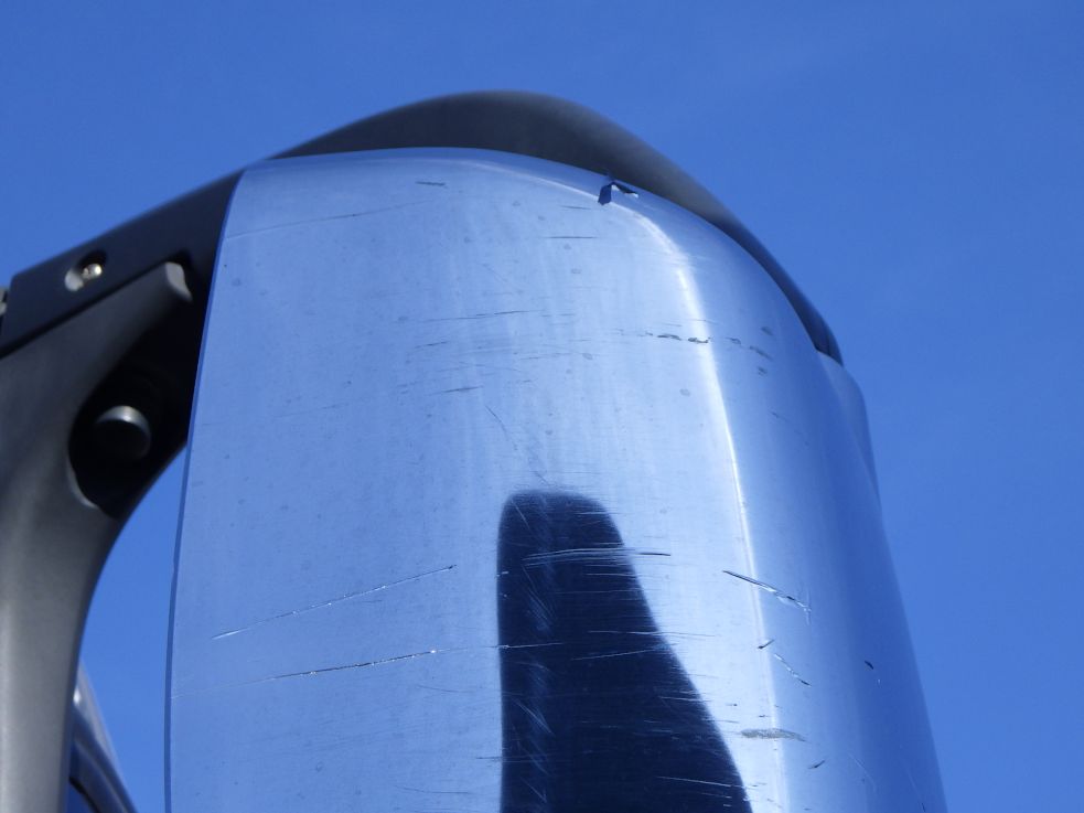 運転席側ミラーにキズがあります。（助手席側にもあります）|三菱 スーパーグレート QPG-FP64VDRの写真25