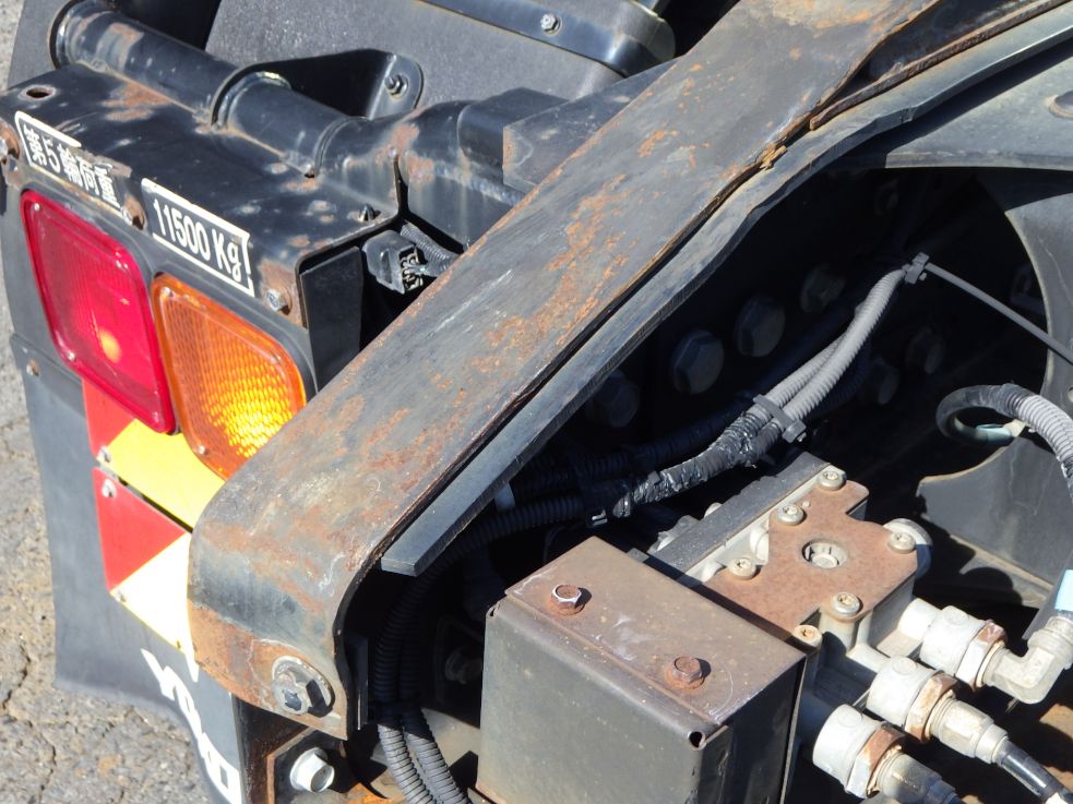 カプラガイドにキズ・サビ・ヘコミがあります。|三菱 スーパーグレート QPG-FP64VDRの写真29