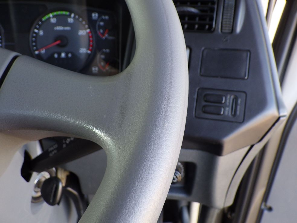 ハンドルにスレがあります。|三菱 スーパーグレート QPG-FP64VDRの写真34