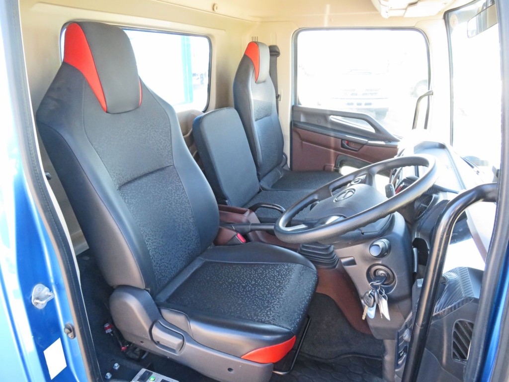 日野 レンジャー 2KG-FC2ABA(2WD)の写真8