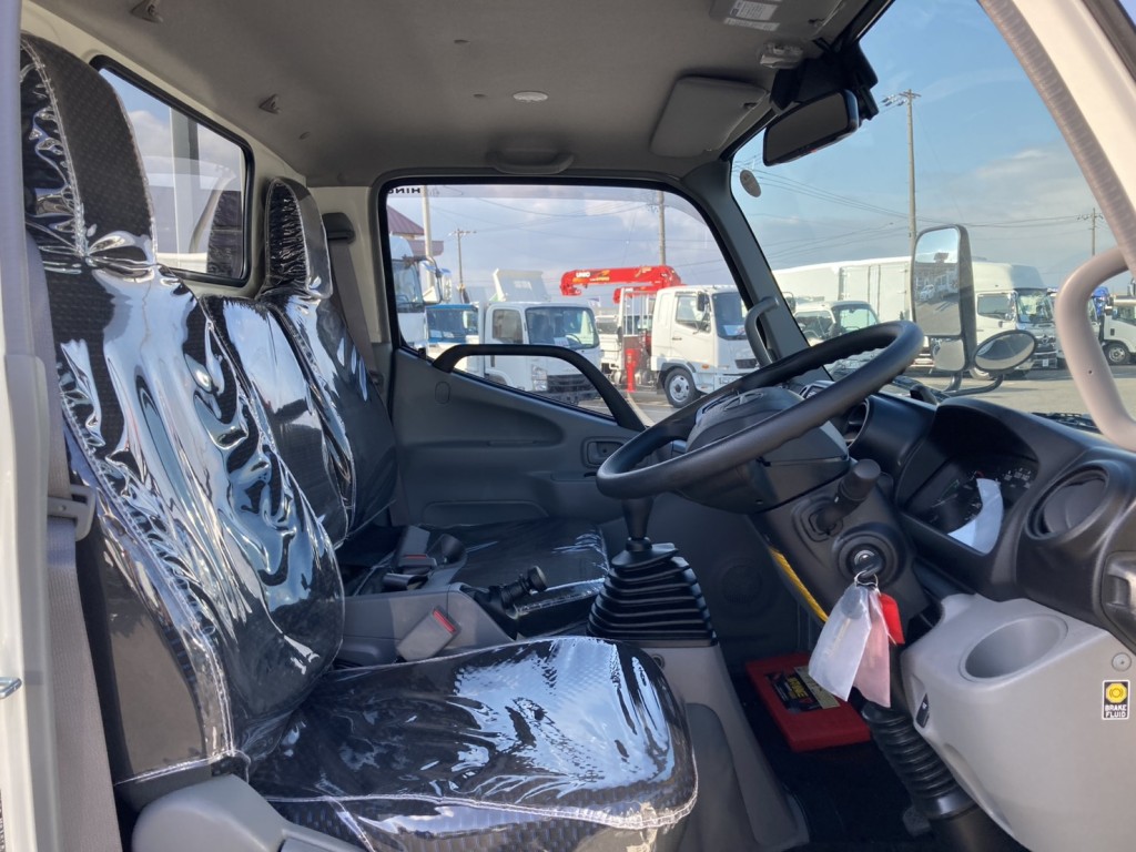 日野 デュトロ 2KG-XZC605M(2WD)の写真11