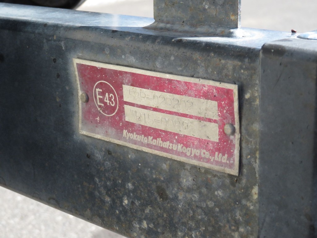 リアバンパーのプレートです。|日野 レンジャー TKG-GC7JEAAの写真18