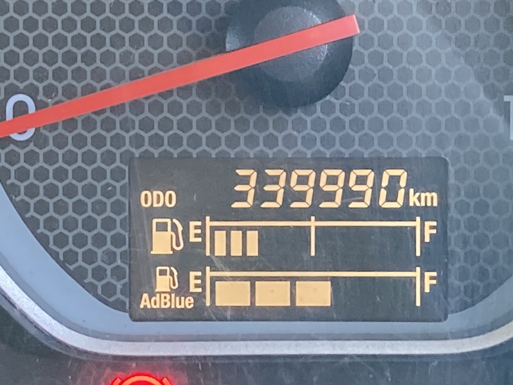 走行メーターです。|いすゞ ギガ QKG-EXD52BDの写真34