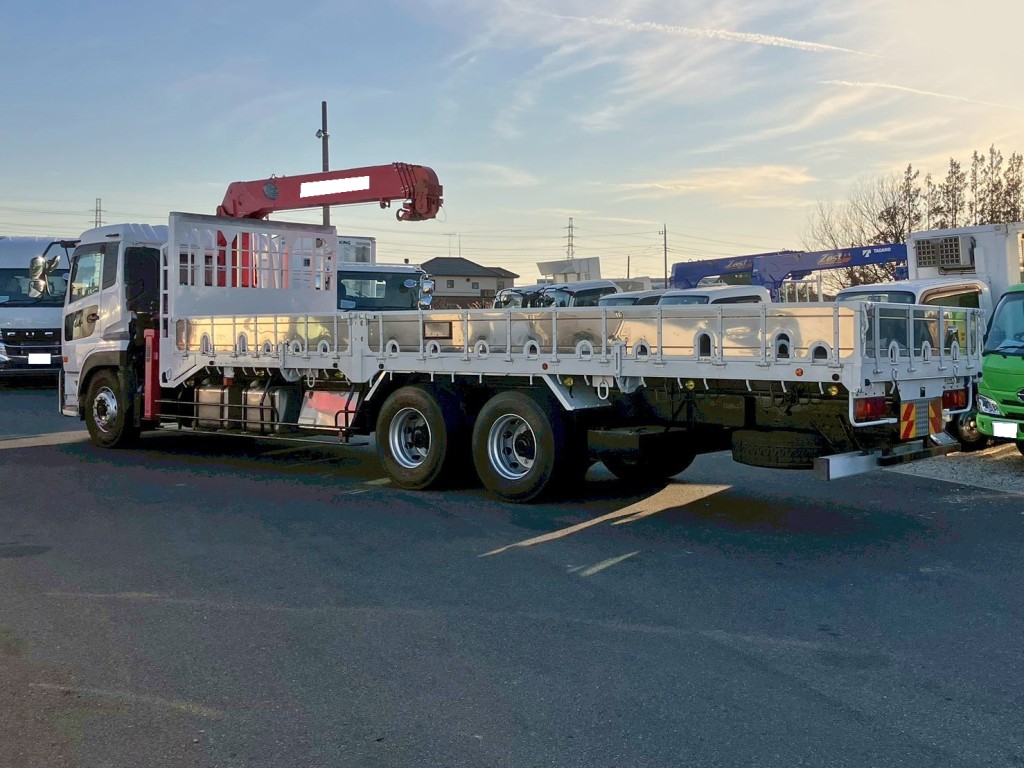 UDトラックス クオン QKG-CD5ZAの写真3