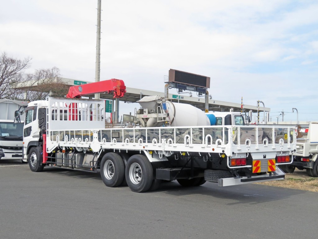 UDトラックス クオン QKG-CD5ZAの写真3