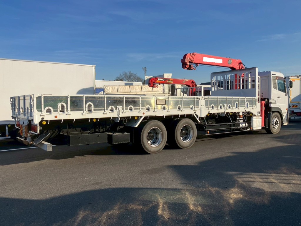 UDトラックス クオン QKG-CD5ZAの写真4