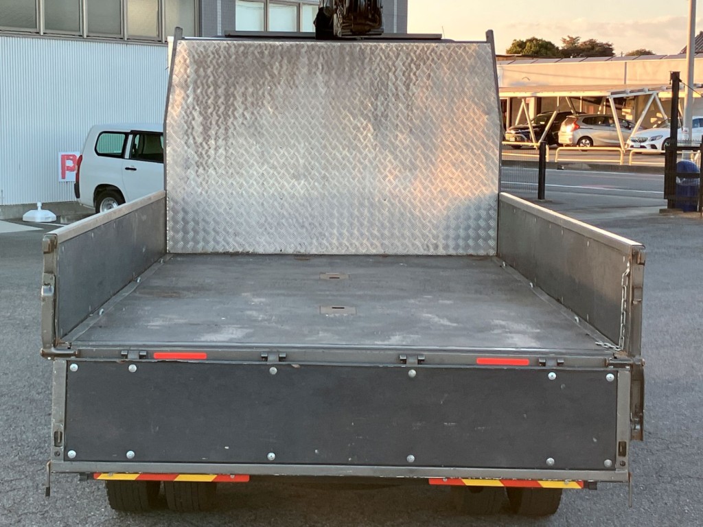 三菱 キャンター 2PG-FEB90(2WD)の写真8