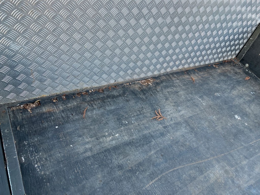 三菱 キャンター 2PG-FEB90(2WD)の写真9