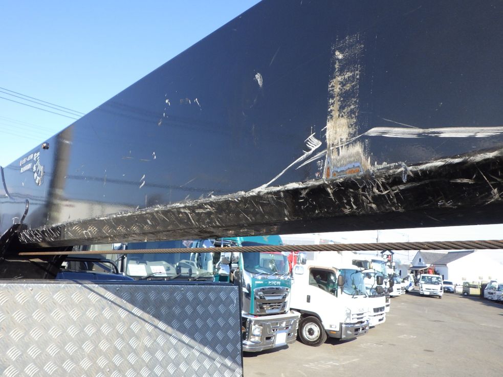 ブームにキズ・サビがあります。|三菱 キャンター 2PG-FEB90(2WD)の写真36