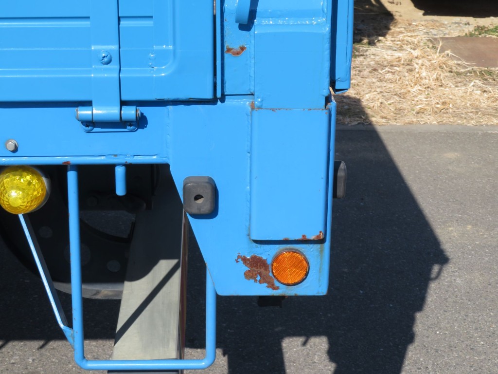 後柱の差し込み部にサビがあります。|三菱 ファイター 2KG-FK72FZの写真22