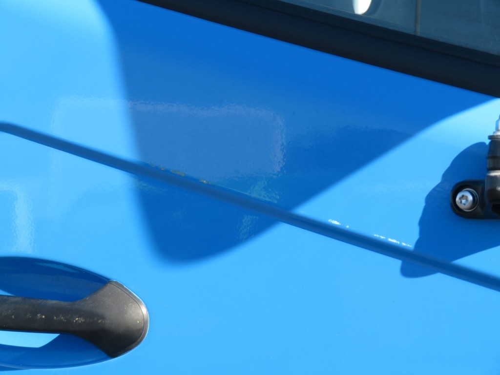 運転席ドアに細かいキズがあります。|三菱 ファイター 2KG-FK72FZの写真31