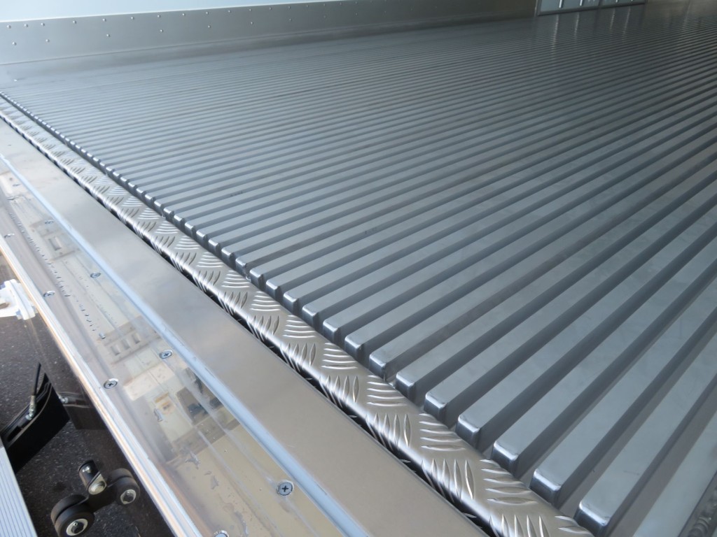 床はI型キーストンです。|日野 レンジャー 2KG-FD2ABG(2WD)の写真14