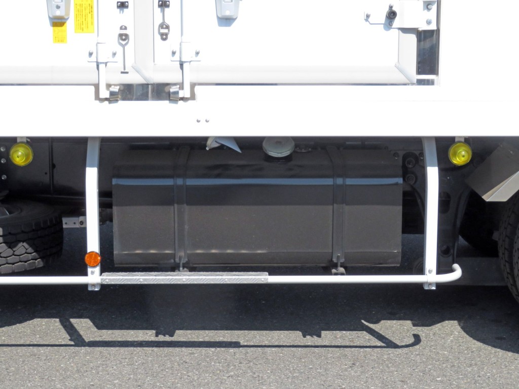 燃料タンクは200Lです。|日野 レンジャー 2KG-FD2ABG(2WD)の写真17