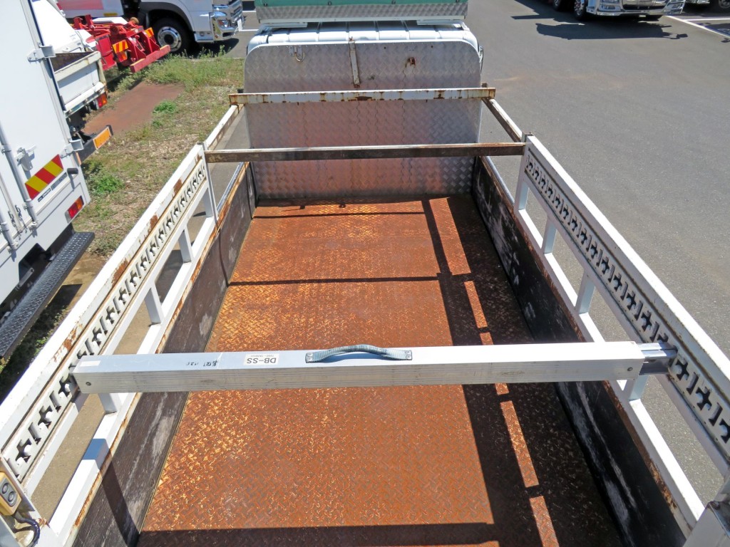 三菱 キャンター TKG-FBA50(2WD)の写真10