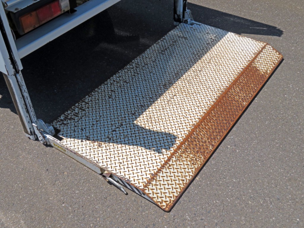 三菱 キャンター TKG-FBA50(2WD)の写真11