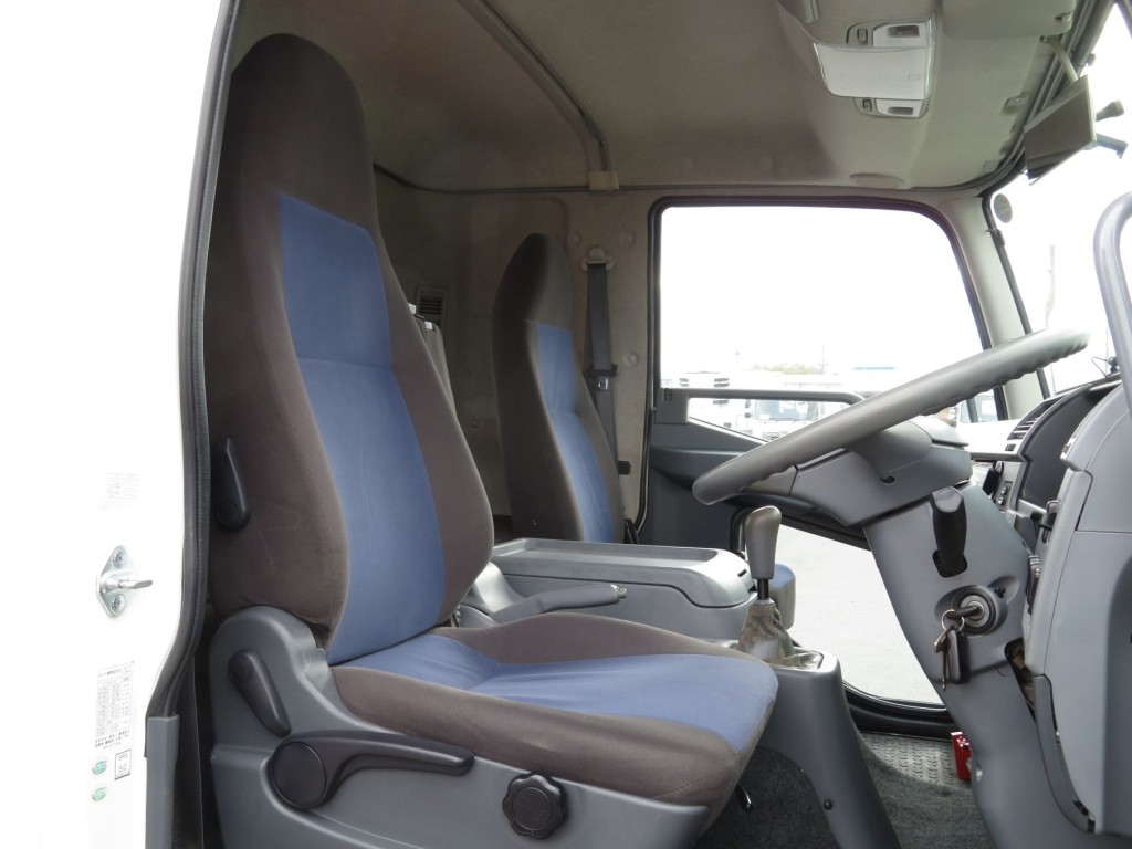 三菱 ファイター TKG-FK61F(2WD)の写真6