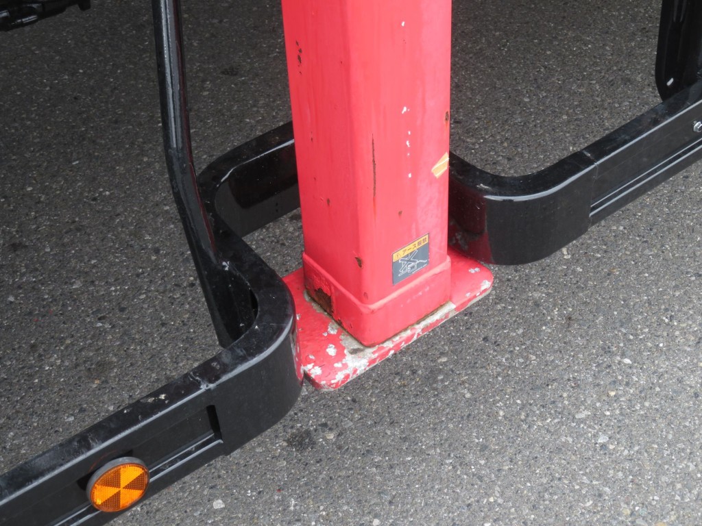 助手席側アウトリガーにキズ・サビがあります。|三菱 ファイター TKG-FK61F(2WD)の写真16