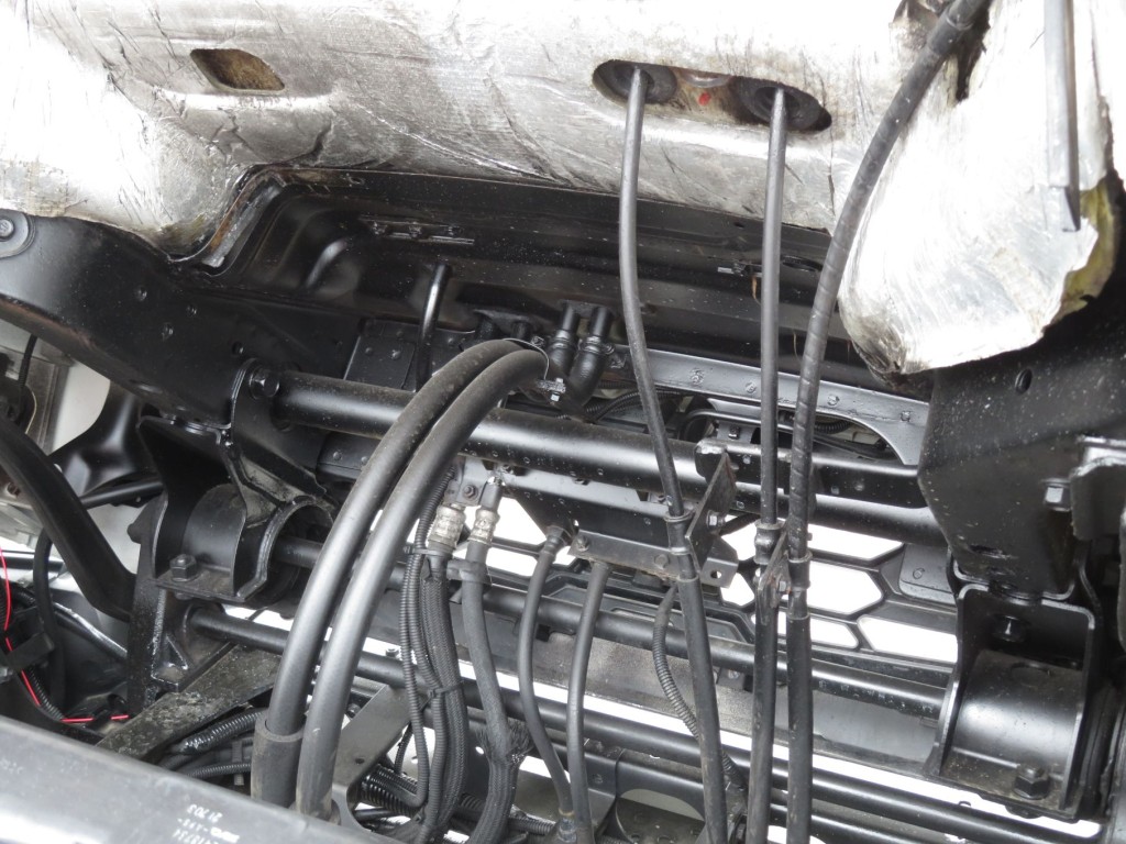 キャブ下面の状態です。|三菱 ファイター TKG-FK61F(2WD)の写真37