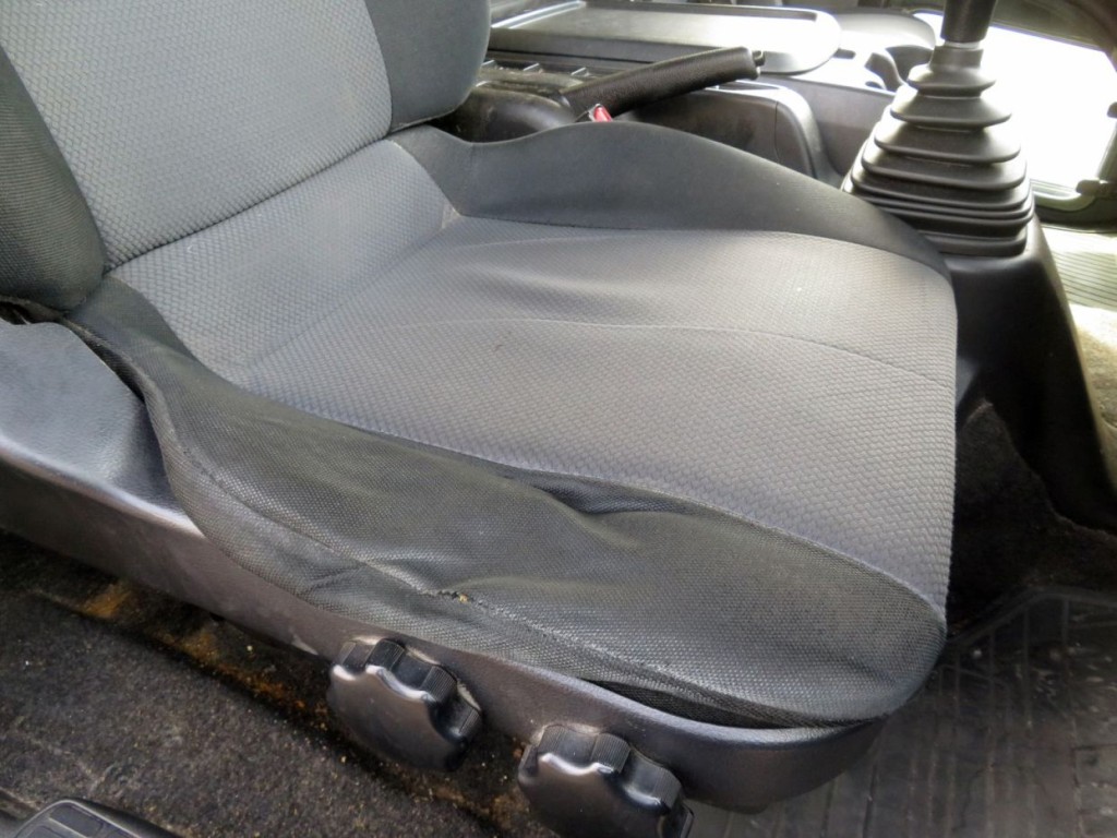 日野 レンジャー TKG-FD7JLAG(2WD)の写真38