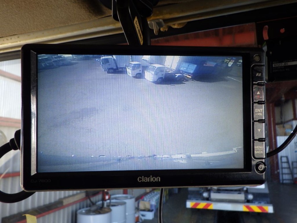 液晶バックモニター付きです。|日野 レンジャー TKG-FD7JLAG(2WD)の写真15