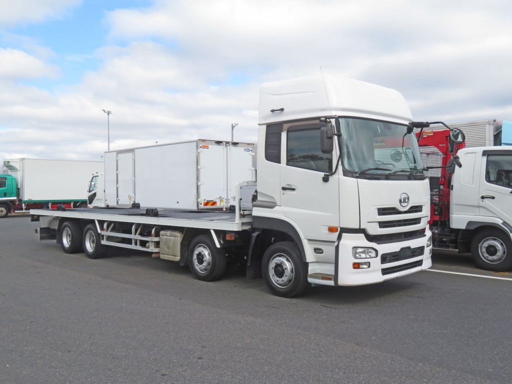 UDトラックス クオン QPG-CG5ZEの写真2