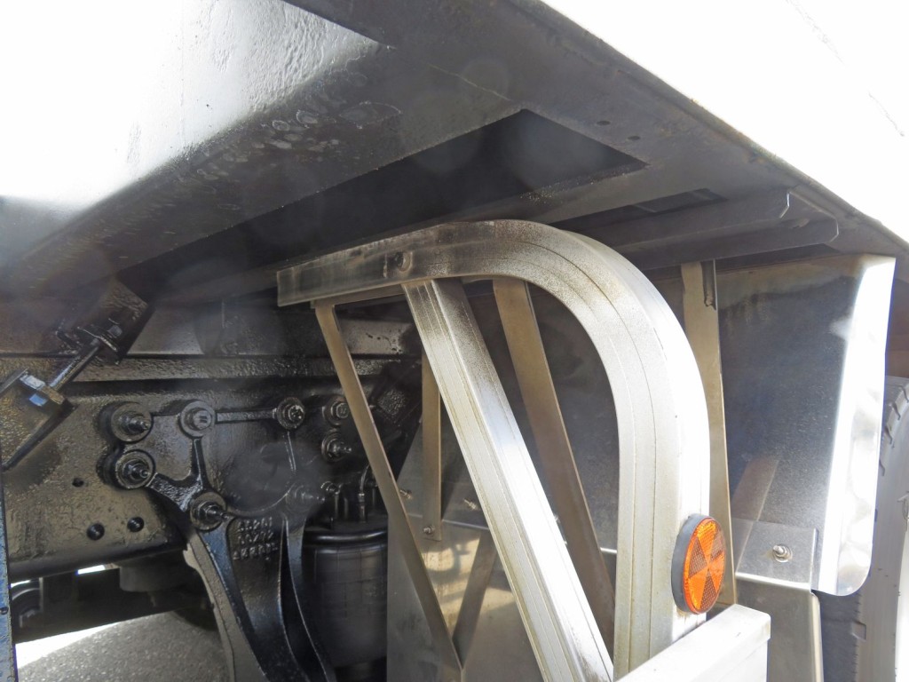 UDトラックス クオン QPG-CG5ZEの写真8