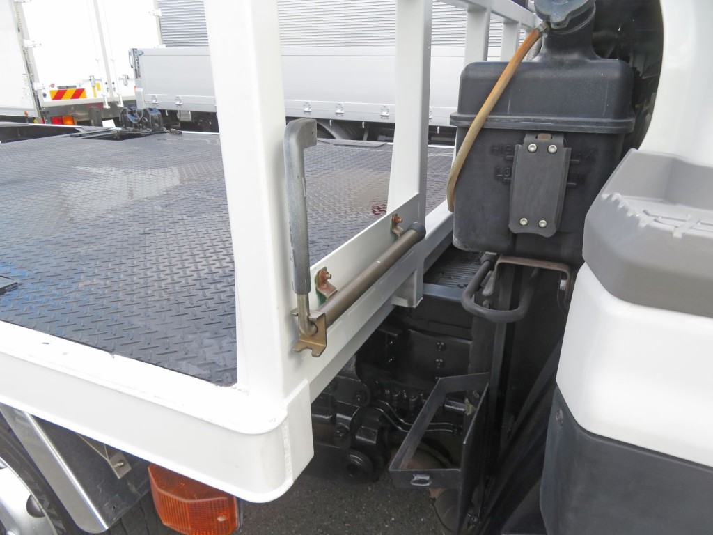 UDトラックス クオン QPG-CG5ZEの写真14