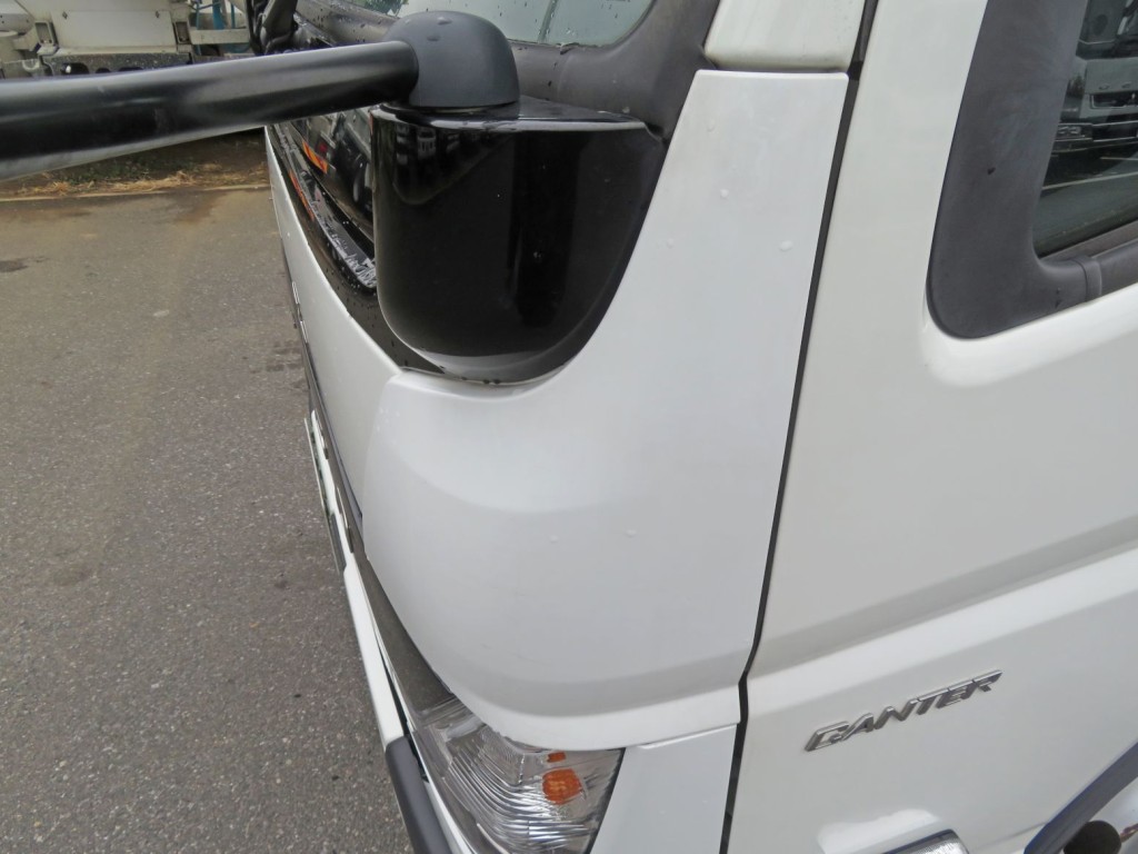 三菱 キャンター 2RG-FBA20(2WD)の写真21