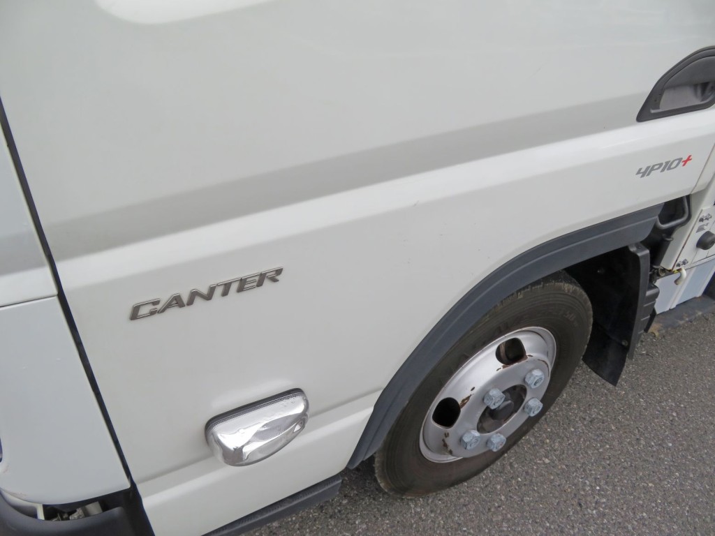 三菱 キャンター 2RG-FBA20(2WD)の写真33