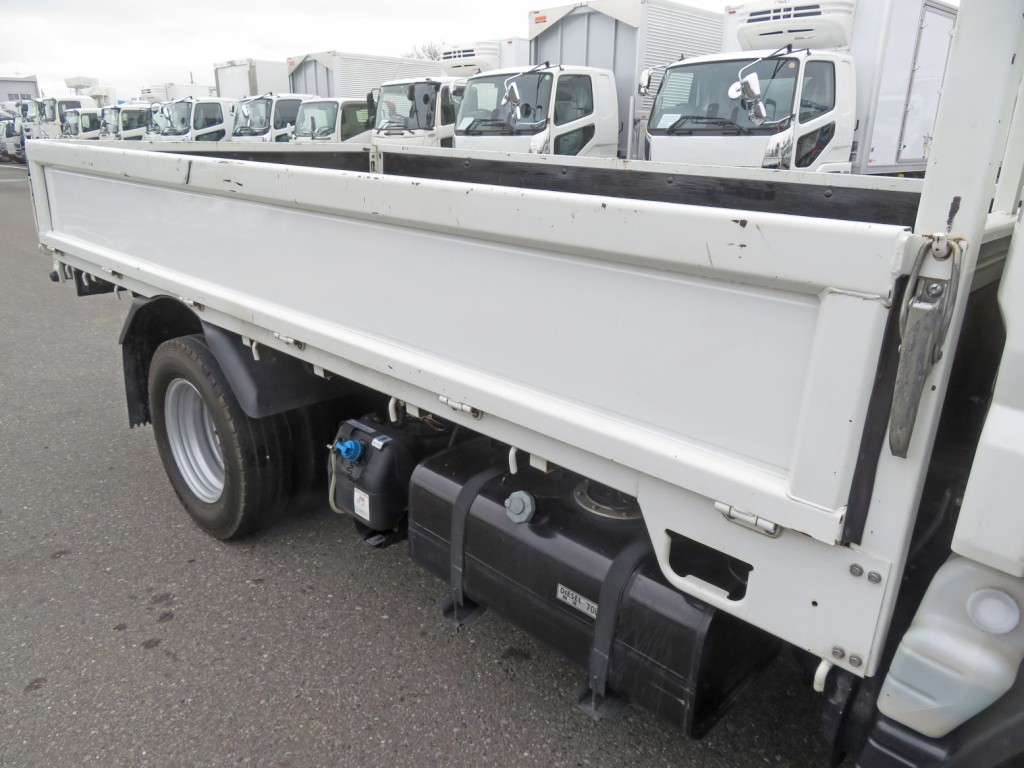 三菱 キャンター 2RG-FBA20(2WD)の写真40