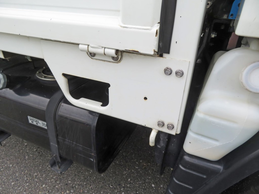 三菱 キャンター 2RG-FBA20(2WD)の写真41