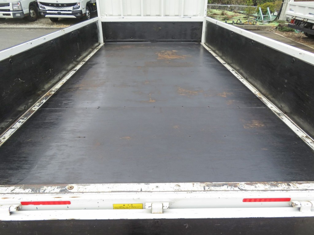 三菱 キャンター 2RG-FBA20(2WD)の写真46