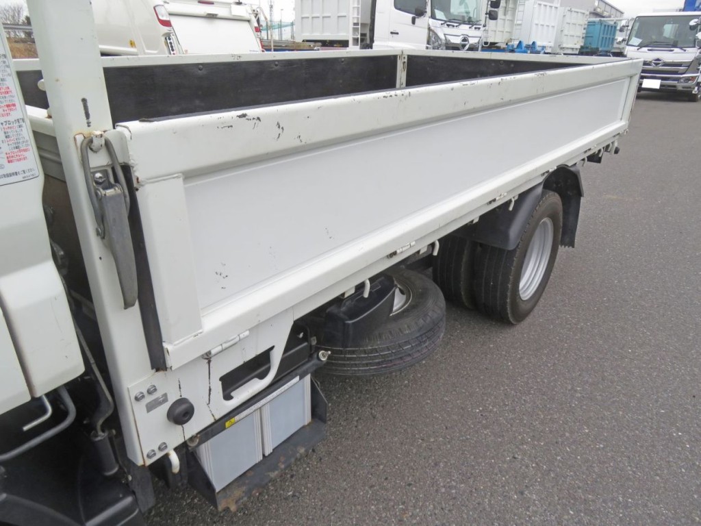 三菱 キャンター 2RG-FBA20(2WD)の写真49