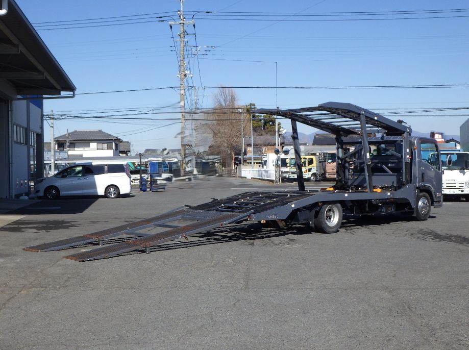 いすゞ エルフ SKG-NPR85YN(2WD)の写真4