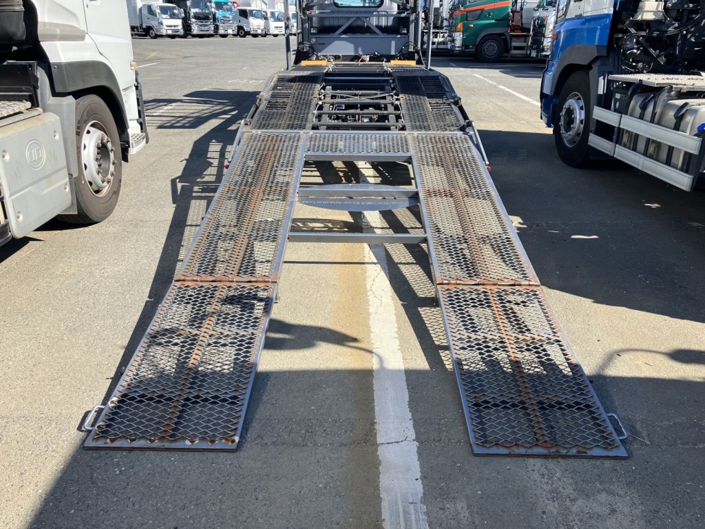 いすゞ エルフ SKG-NPR85YN(2WD)の写真5