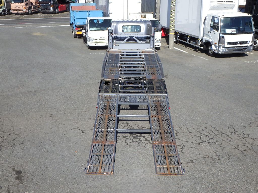 2Fフロアーの状態です。|いすゞ エルフ SKG-NPR85YN(2WD)の写真11