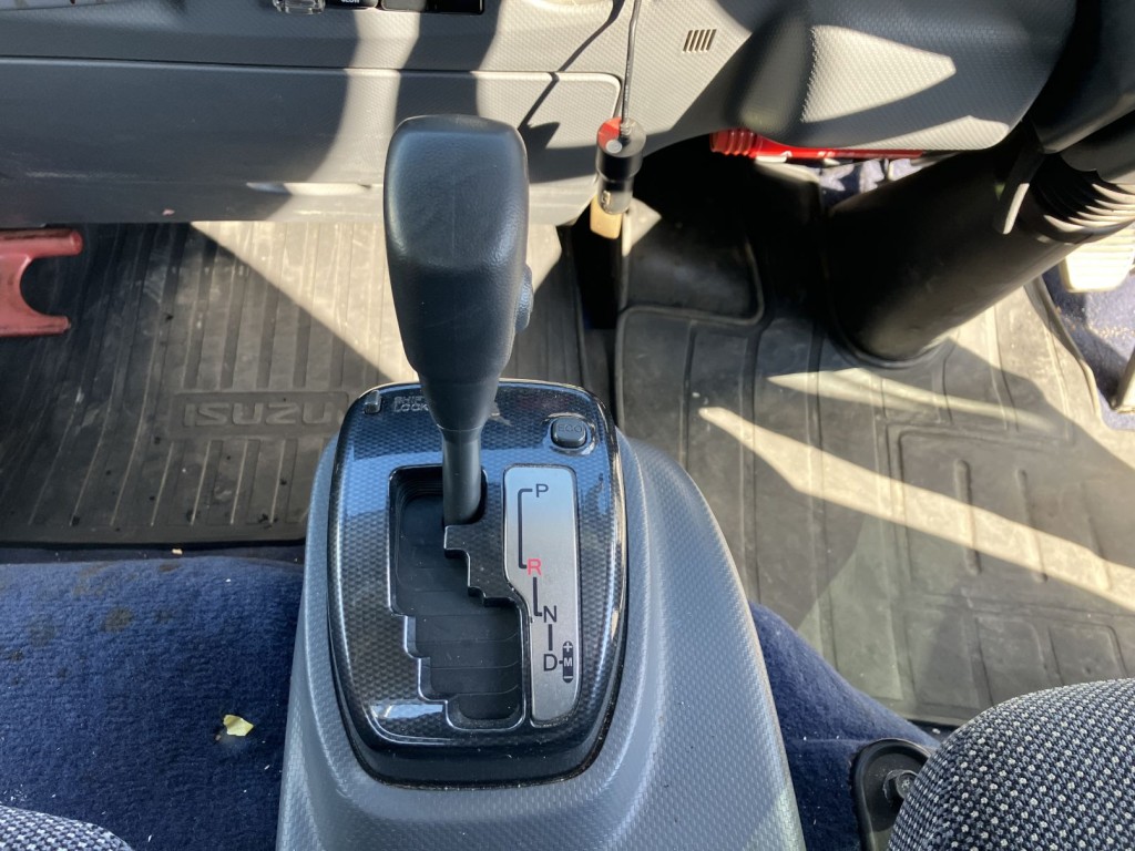 いすゞ エルフ SKG-NPR85YN(2WD)の写真12