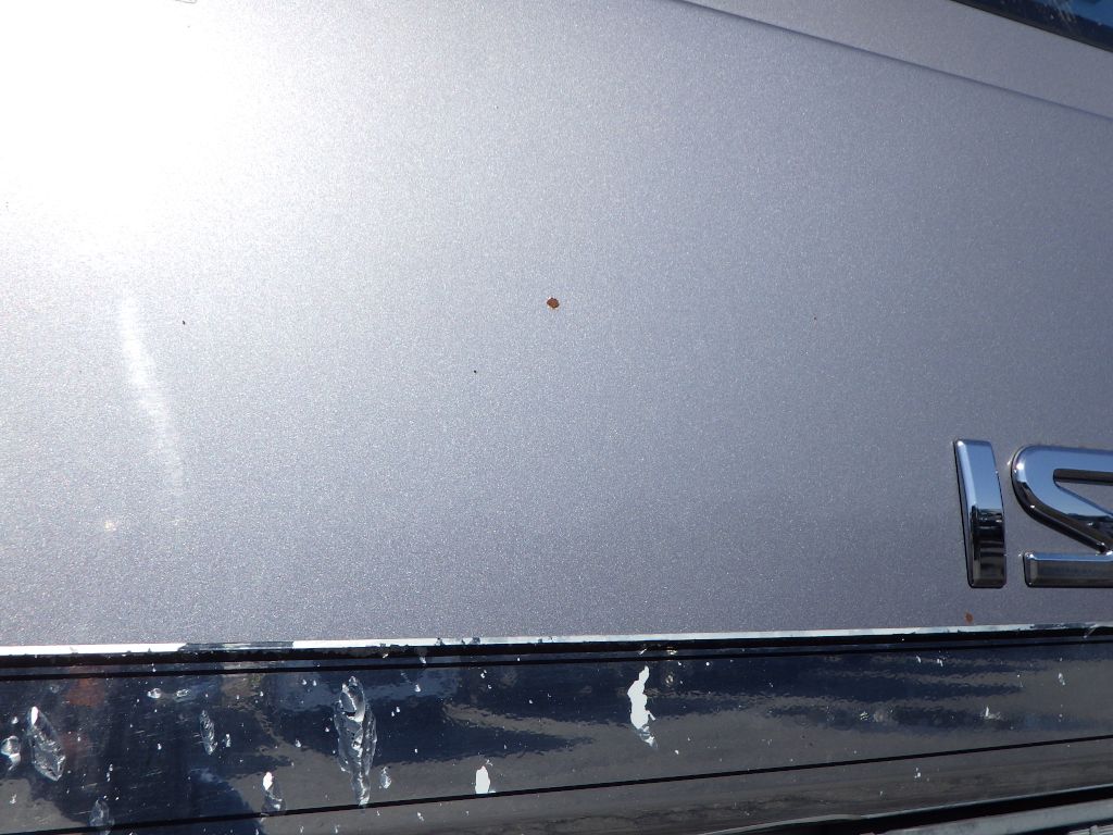 フロントパネルに飛び石キズがあります。|いすゞ エルフ SKG-NPR85YN(2WD)の写真28