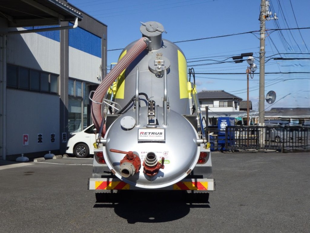 タンク天井の状態です。|日野 レンジャー 2KG-FD2ABA(2WD)の写真7