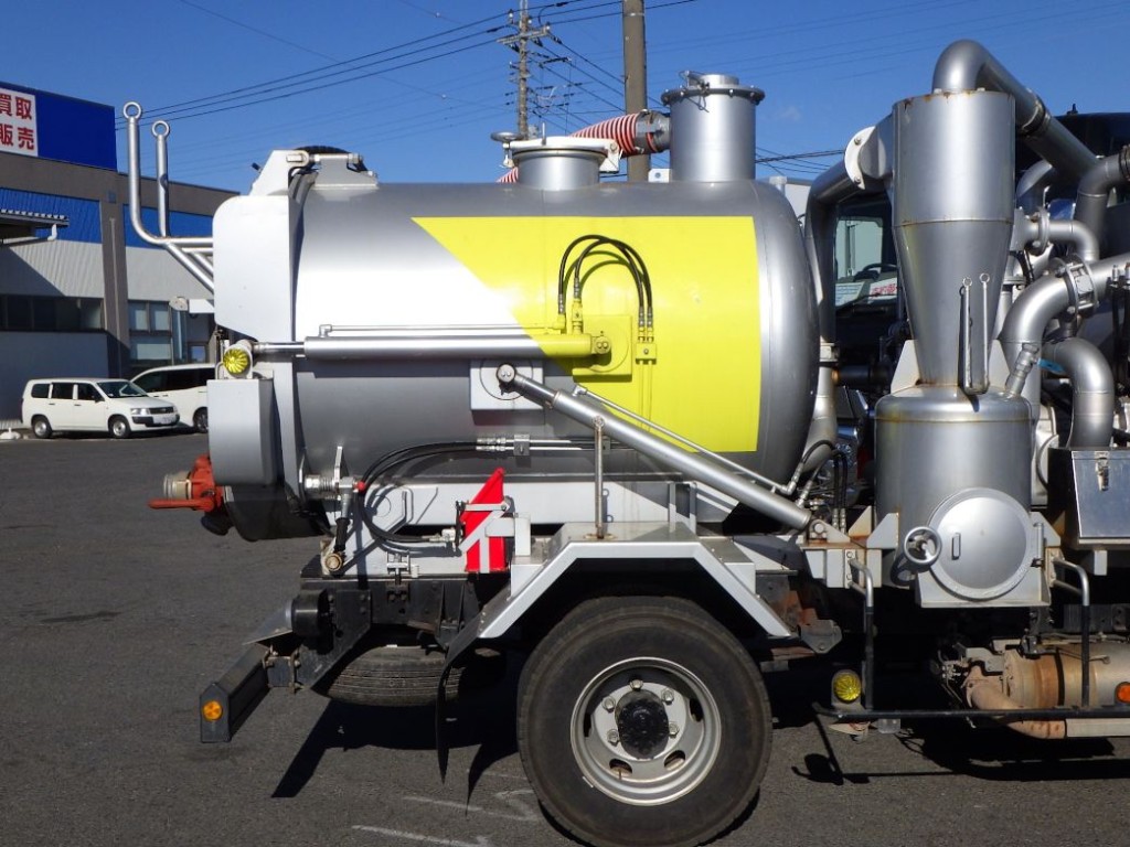タンクの外観状態です。（ステンレス製です）|日野 レンジャー 2KG-FD2ABA(2WD)の写真13