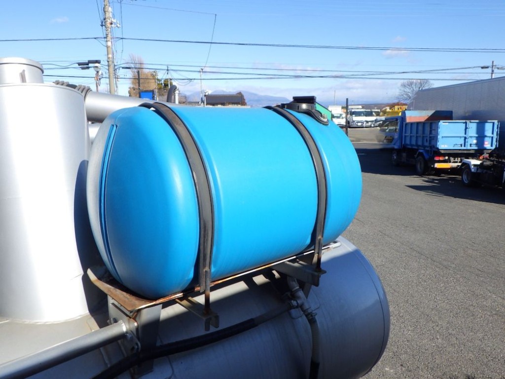 水タンクの状態です。|日野 レンジャー 2KG-FD2ABA(2WD)の写真20