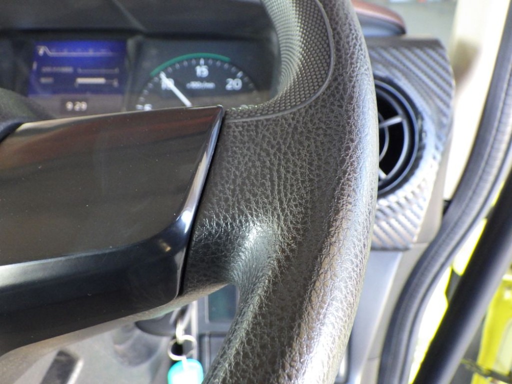 ハンドルにスレがあります。|日野 レンジャー 2KG-FD2ABA(2WD)の写真38