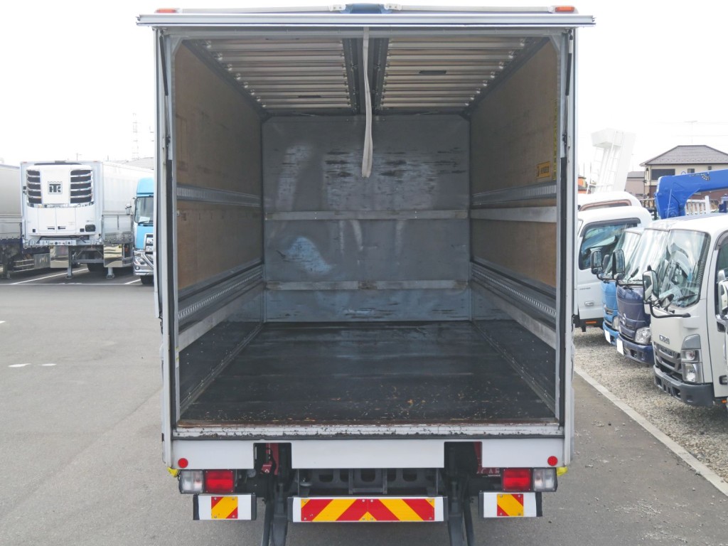 いすゞ フォワード 2RG-FRR90T2(2WD)の写真8