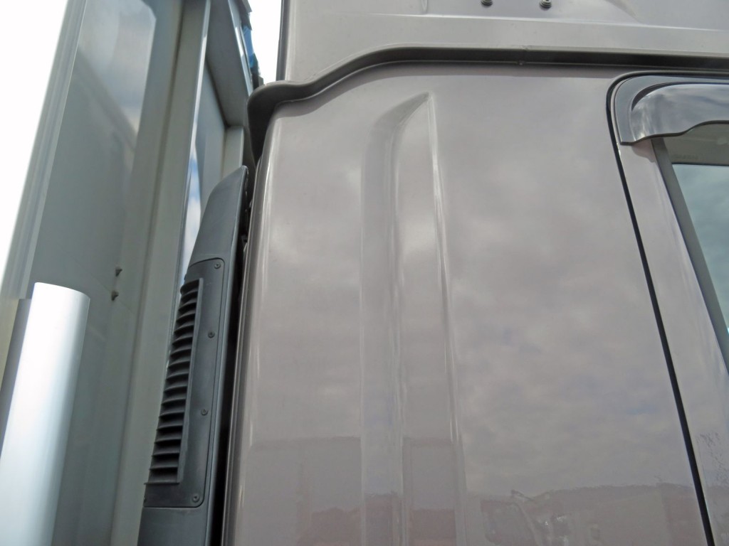 いすゞ フォワード 2RG-FRR90T2(2WD)の写真26